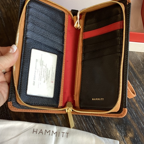 Hammitt Bryant Black and Brown Colorblock Leathers Wallet - Picture 8 of 16
